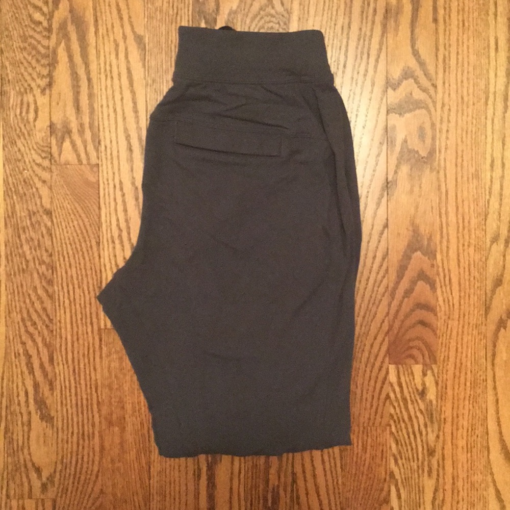 Lululemon Intent joggers